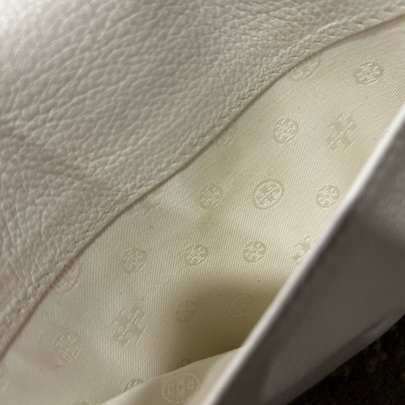 TORY BURCH clutch - Picture 5 of 6
